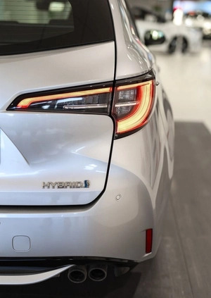 Toyota Corolla cena 103850 przebieg: 56534, rok produkcji 2019 z Skarszewy małe 596